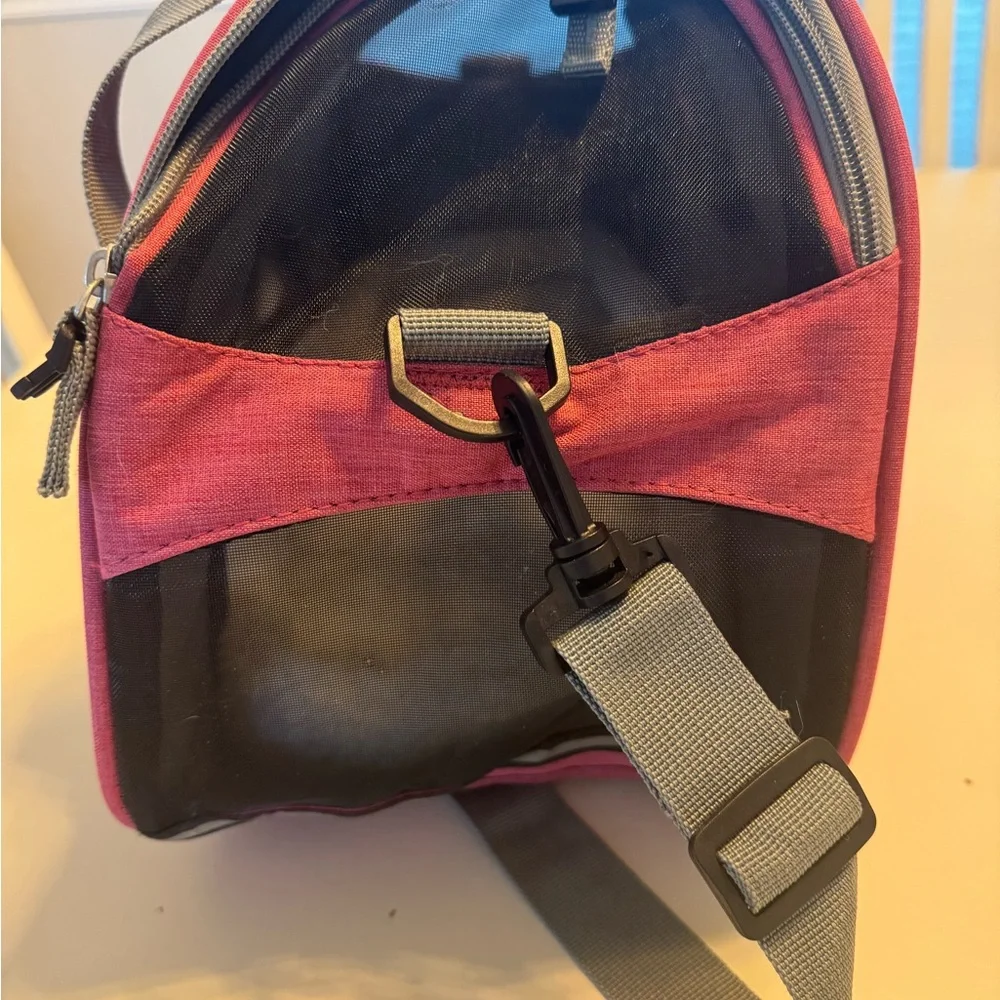N/A stylish bergan